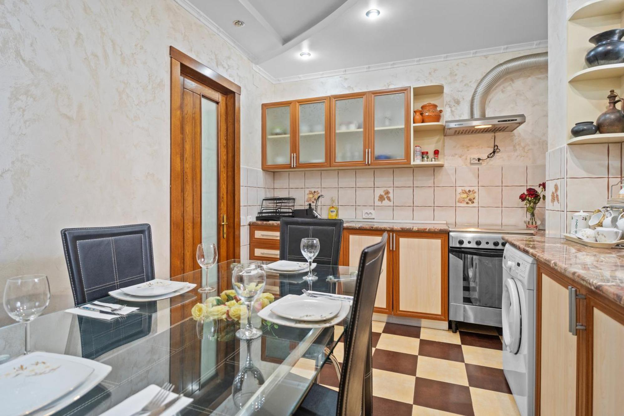 Luxurious Villa With Lush Garden And Huge Terrace Near Herastrau Park Bükreş Dış mekan fotoğraf