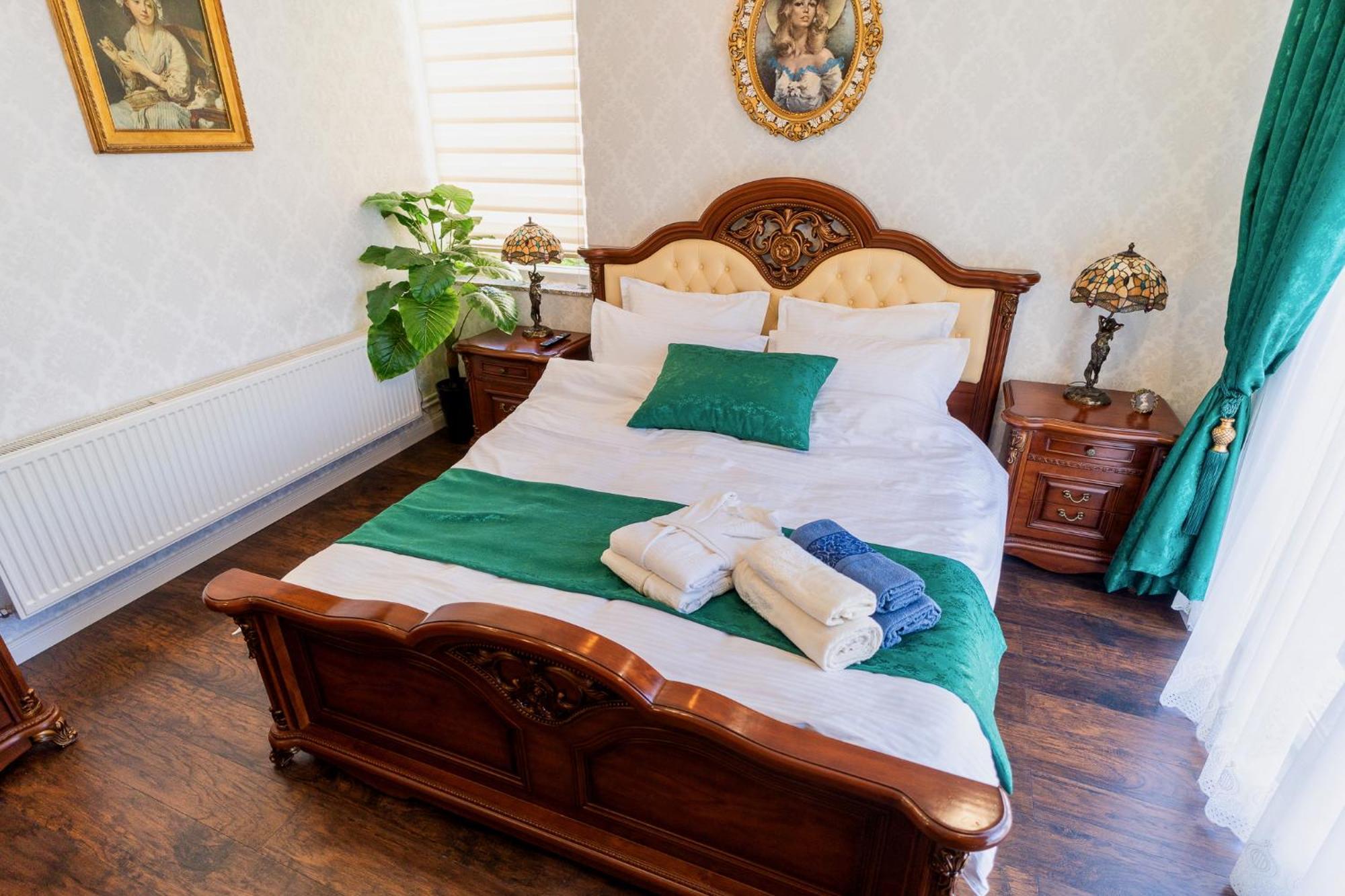 Luxurious Villa With Lush Garden And Huge Terrace Near Herastrau Park Bükreş Dış mekan fotoğraf