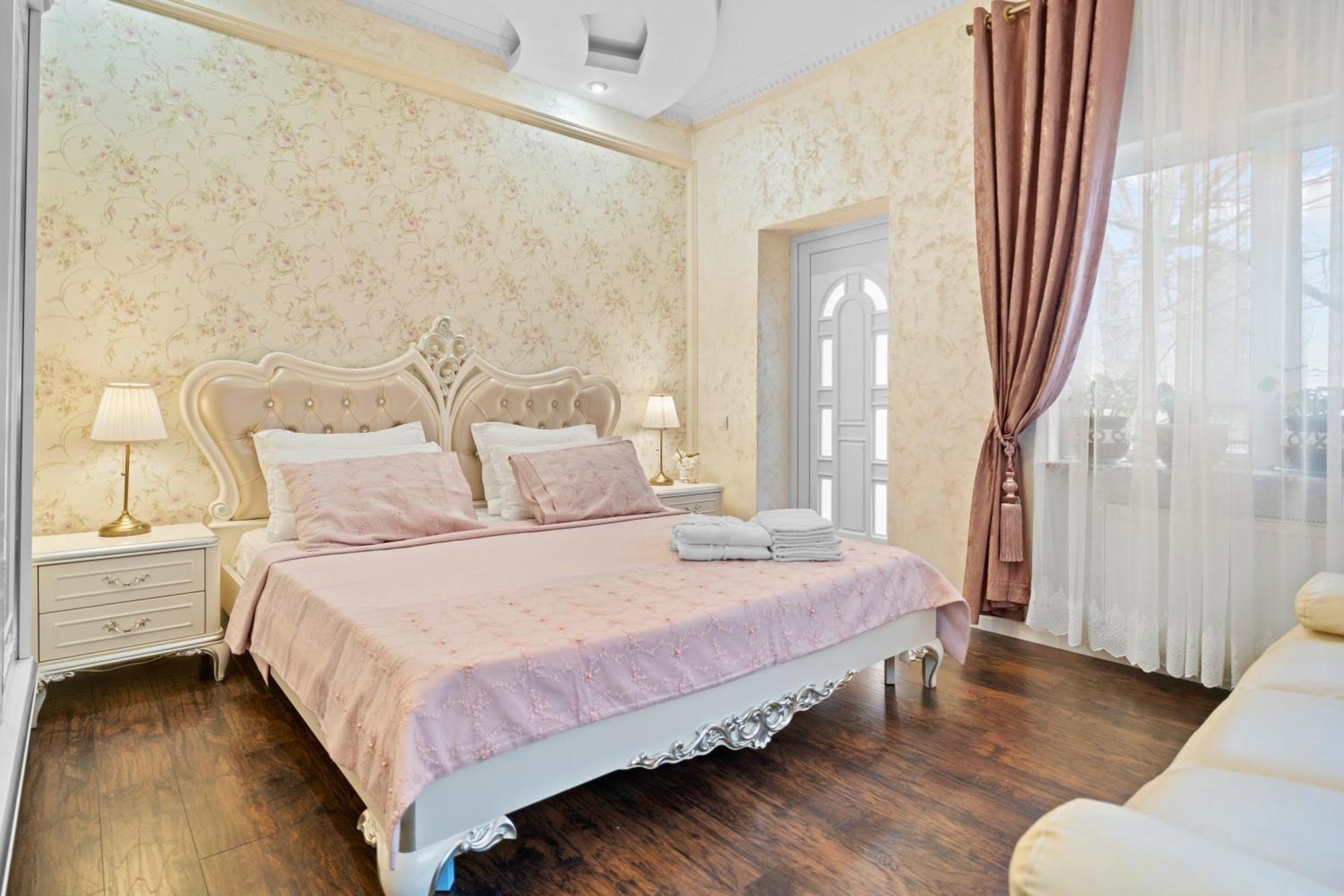 Luxurious Villa With Lush Garden And Huge Terrace Near Herastrau Park Bükreş Dış mekan fotoğraf