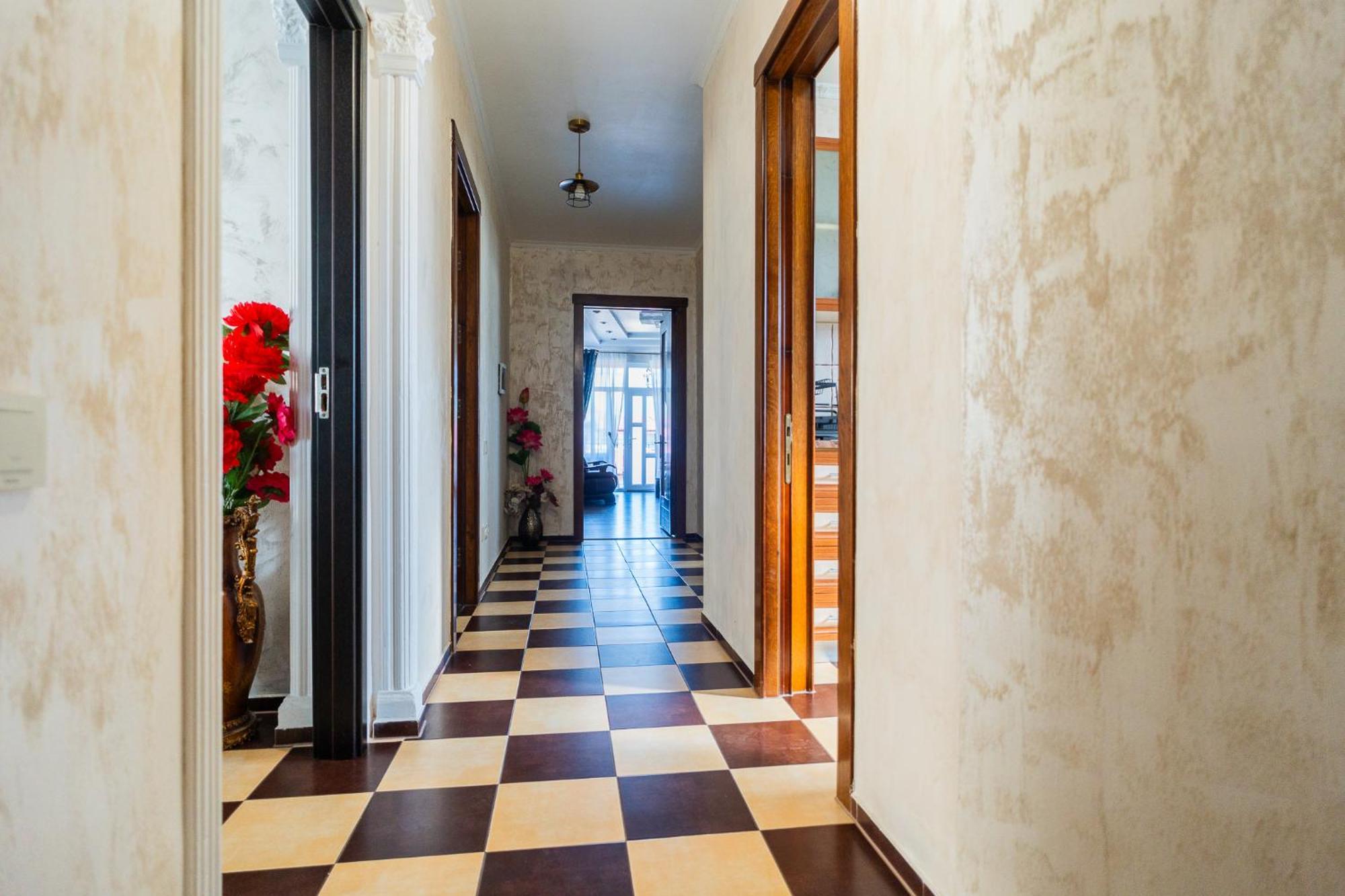 Luxurious Villa With Lush Garden And Huge Terrace Near Herastrau Park Bükreş Dış mekan fotoğraf
